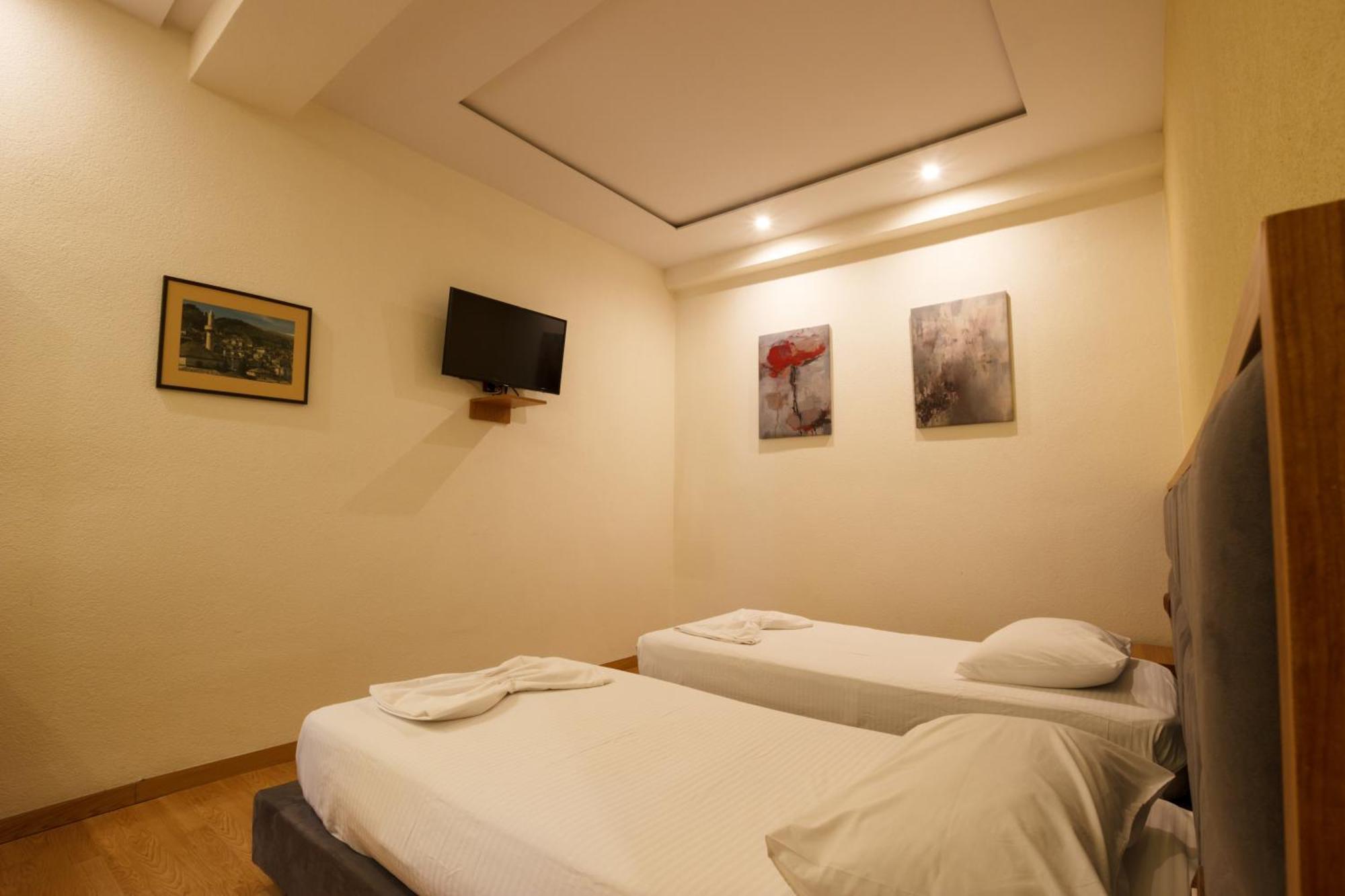 Cajupi Hotel Gjirokastër